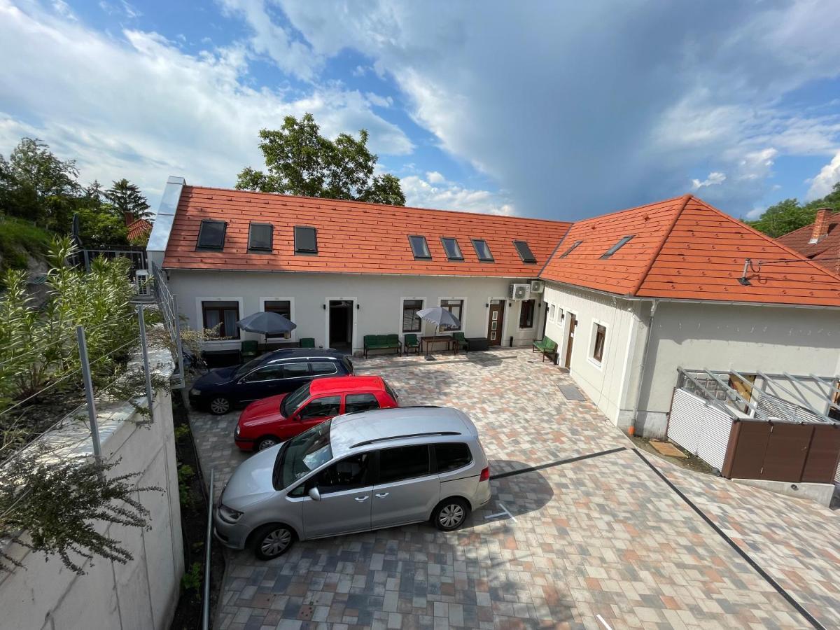 Monbuhim Comfort Veszprém Exterior foto