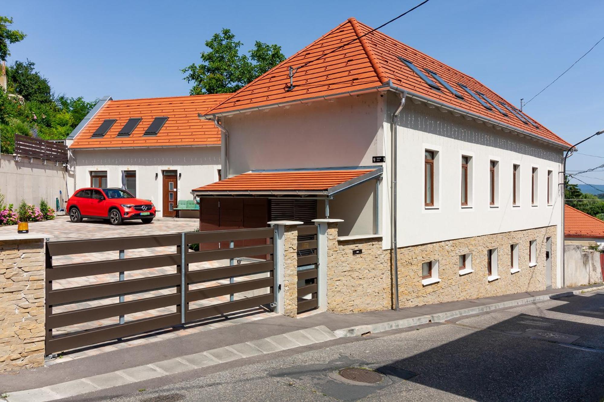 Monbuhim Comfort Veszprém Exterior foto